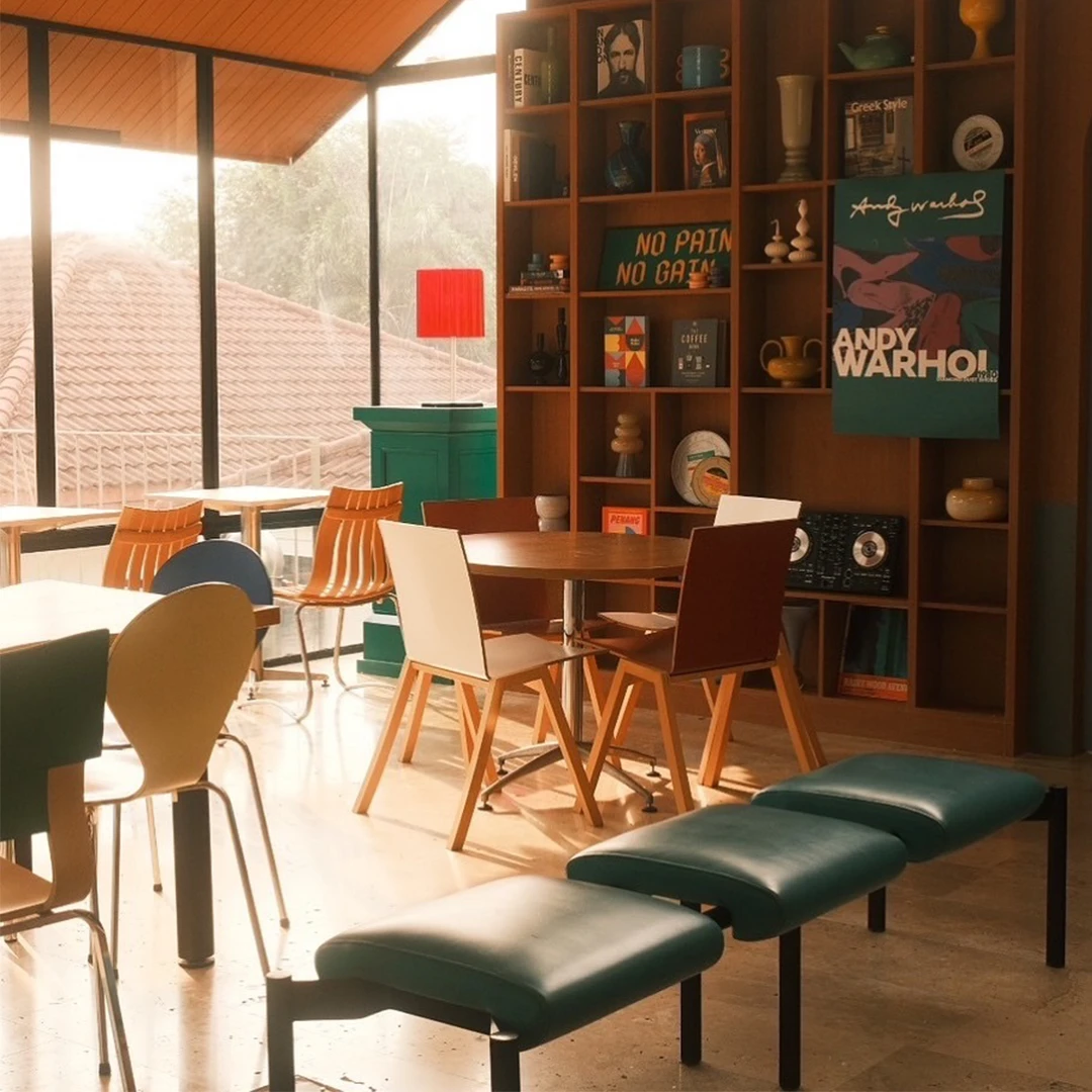 泰國美食探險不踩雷！2025曼谷自由行夜市美食地圖 + 曼谷必去特色咖啡廳攻略