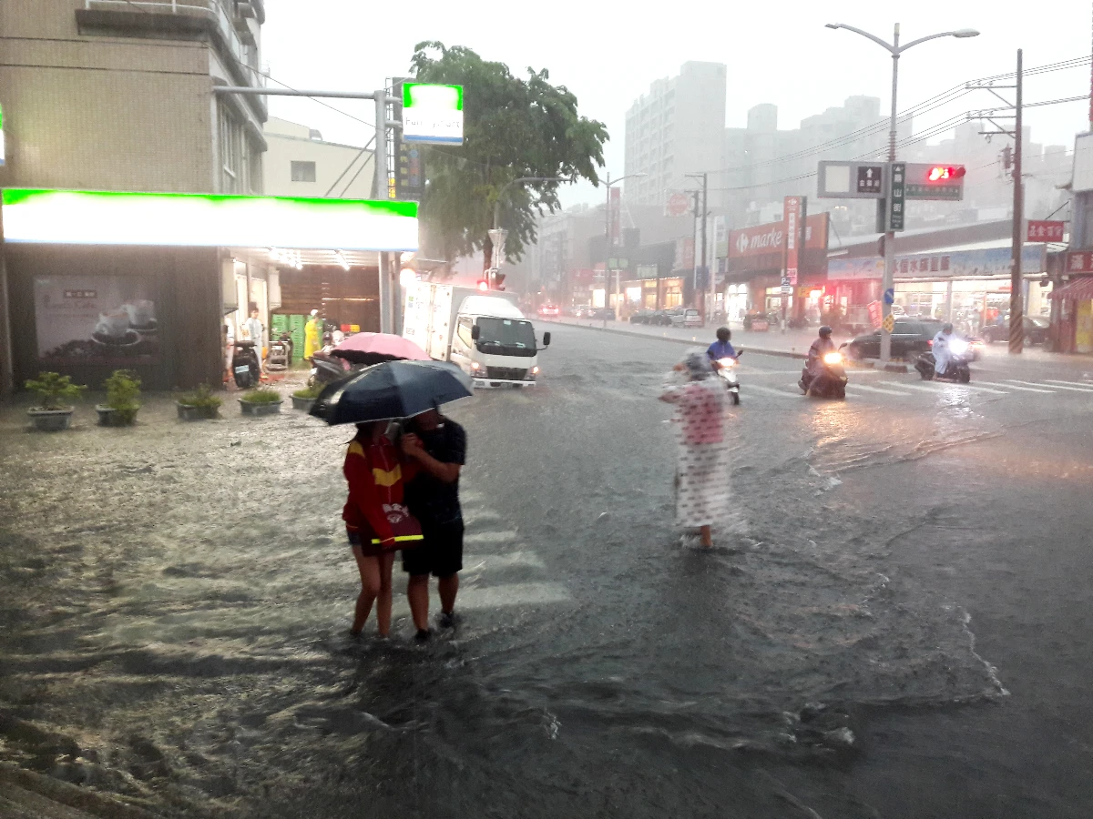 颱風下雨豪雨降雨