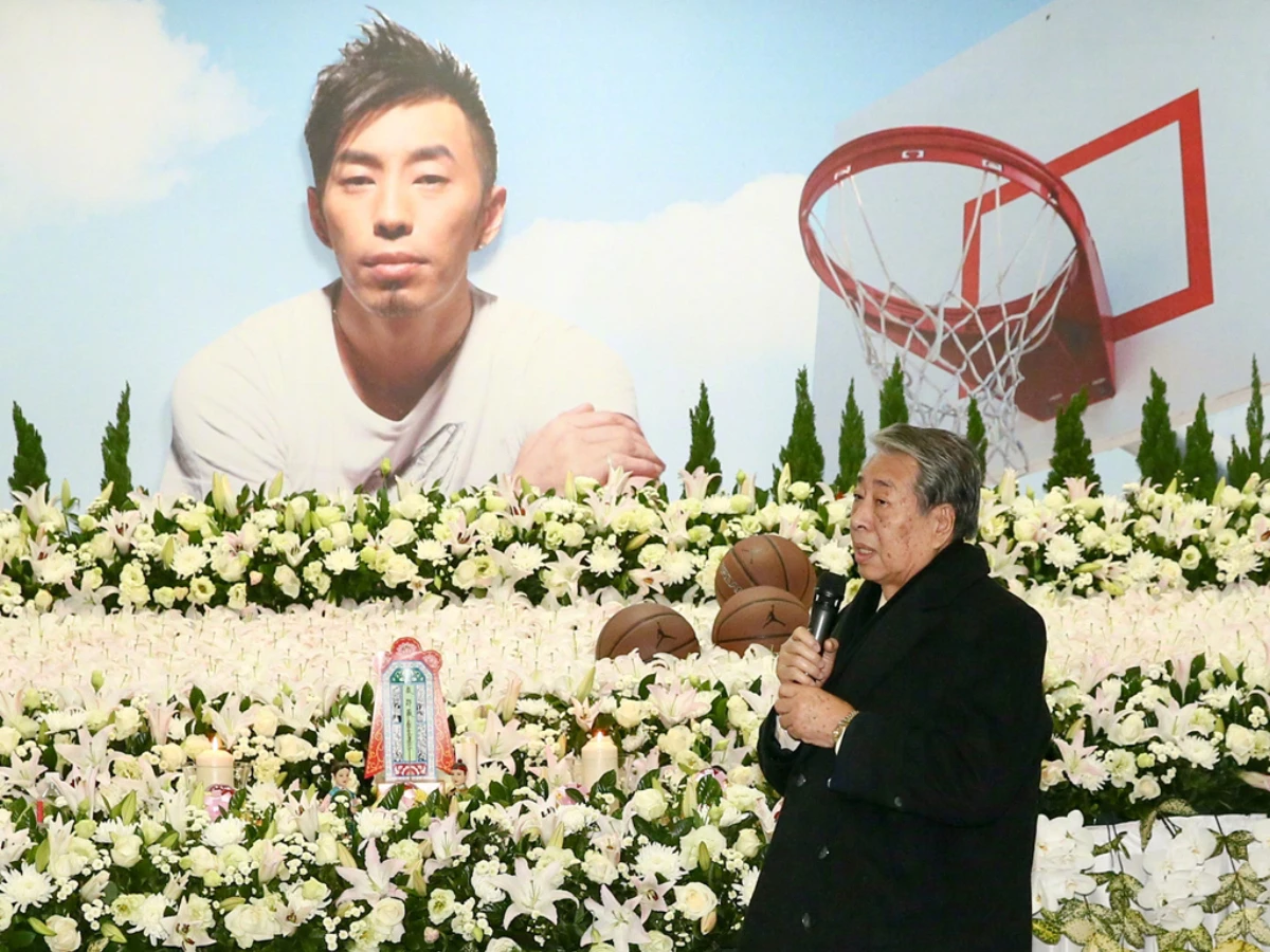 資深藝人鄒森病逝，兒子鄒少官10年前因肺癌離世