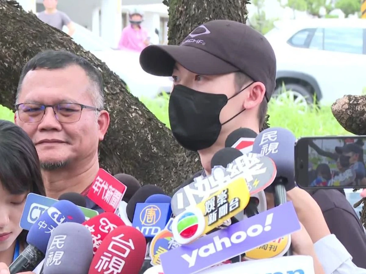 許光漢今天正式退伍