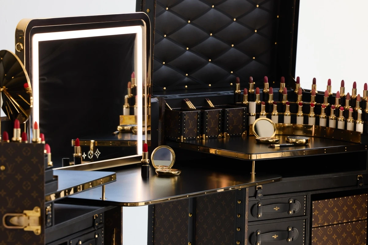 batch_La Beaute Louis Vuitton_ Campaign BTS_© Louis Vuitton Malletier _1_ _9_