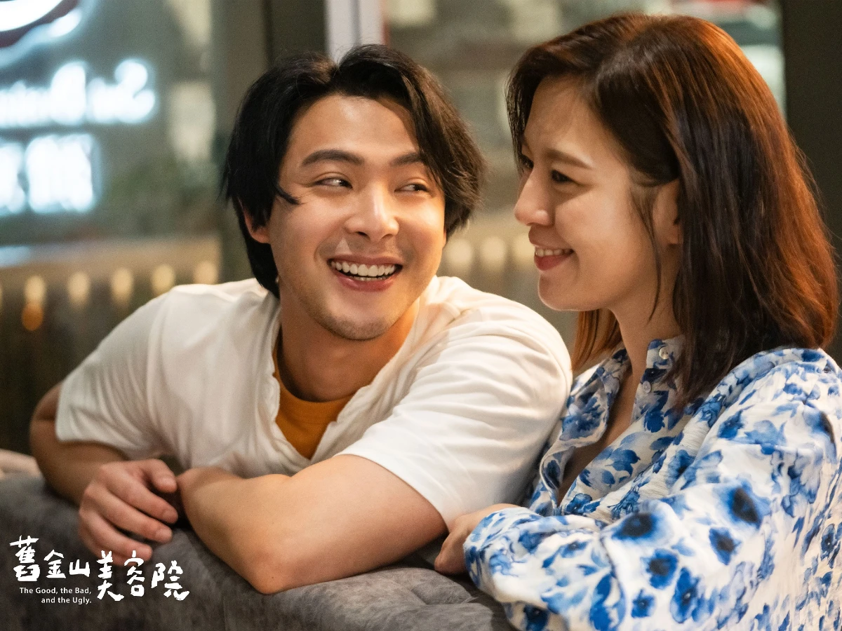 劇情亮點2.劉品言與連晨翔上演三段式鹹溼熱吻