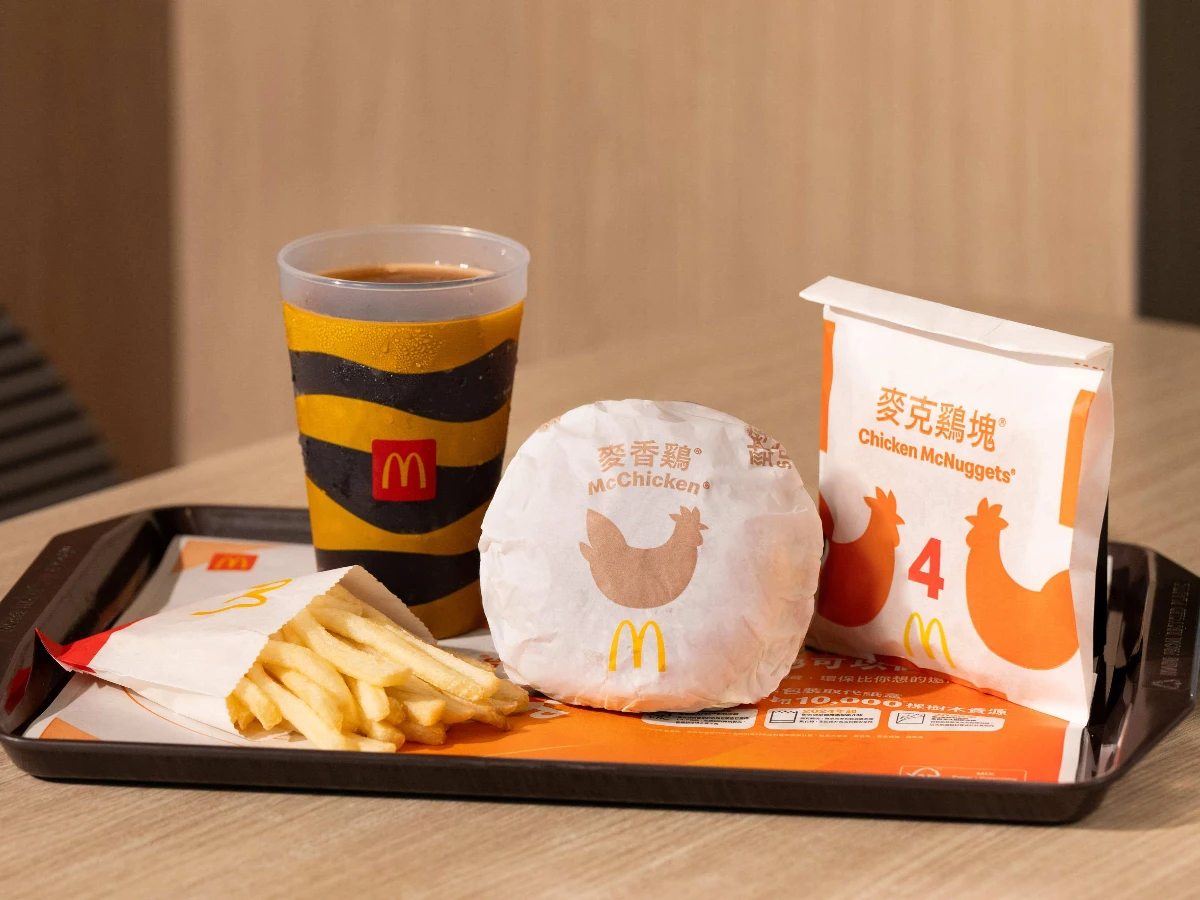 肯德基把月餅變爆漿「奶皇流心Q蛋撻」！麥當勞最夯冰炫風「可可布朗尼」回歸