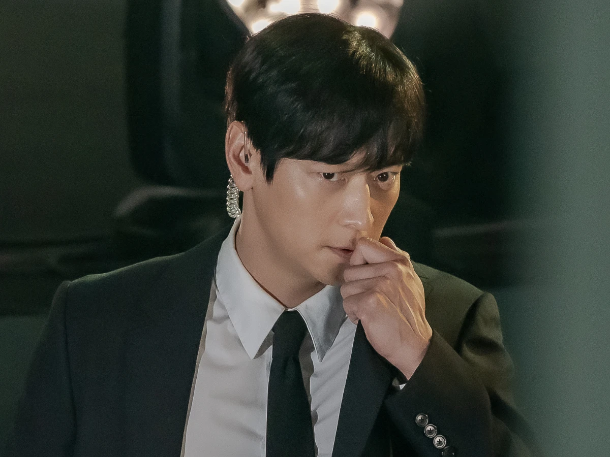 男主角：姜棟元 飾 白山湖