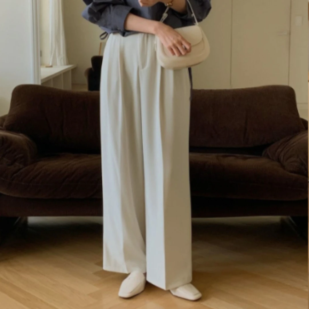 穿寬褲怎麼上廁所？4種「褲腳收納」撇步公開，寬褲愛好者一定要學起來