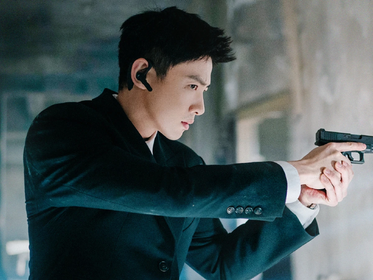 劇情亮點2.白敬亭再戰「刑警」造型帥翻