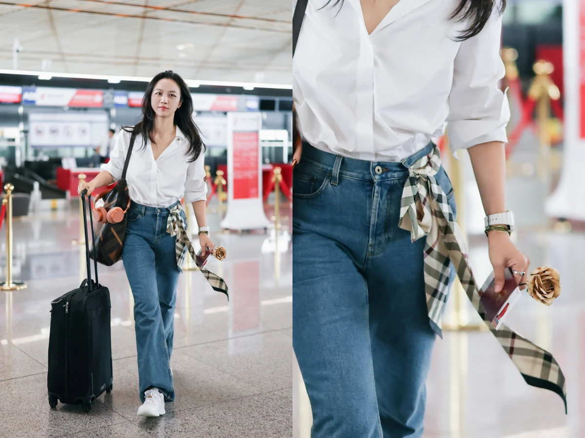 Burberry湯唯機場穿搭絲巾點綴成亮點