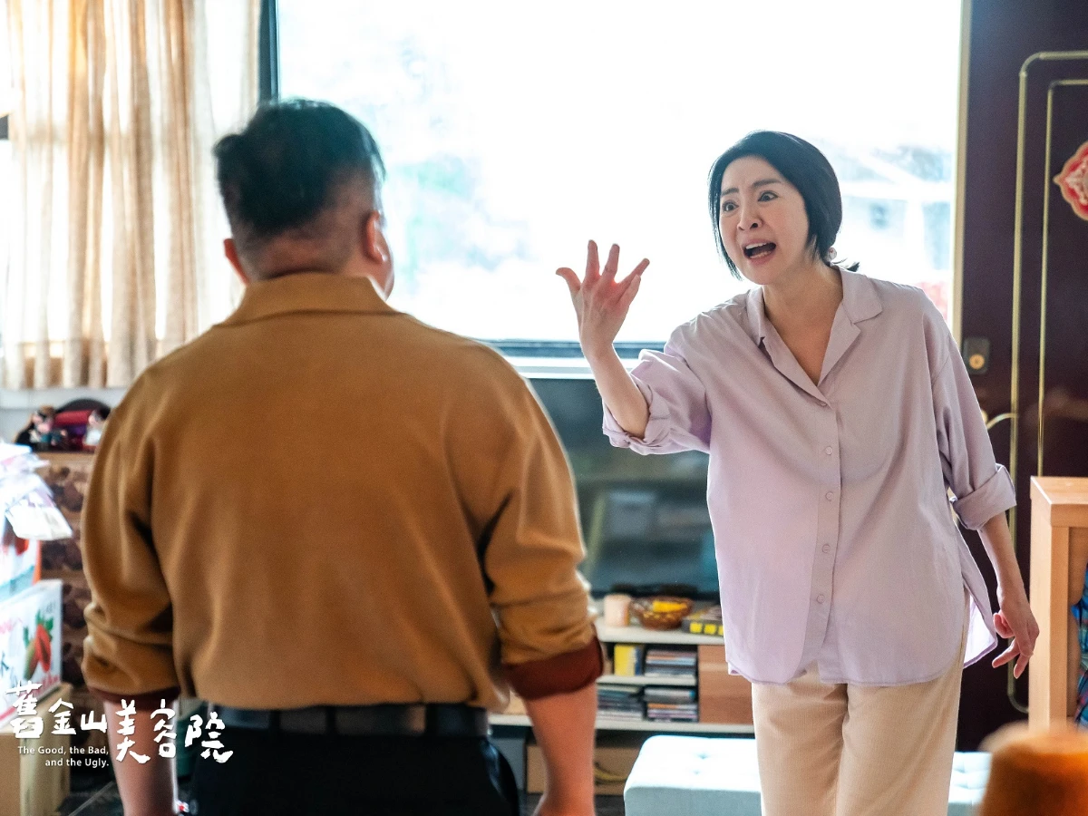 李芳雯自曝見到「女裝版董至成」 差點笑場