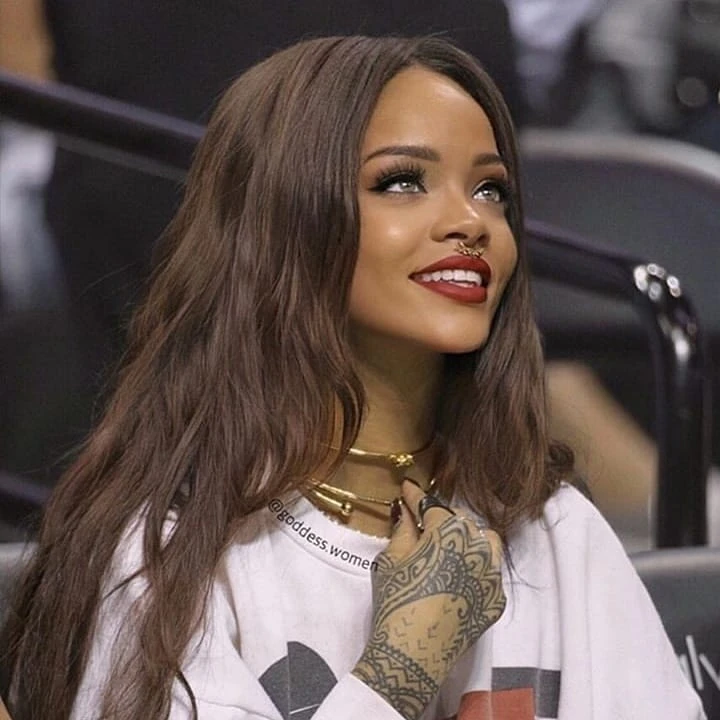 早在2012年,蕾哈娜便一手創立了「克拉拉萊昂內爾基金會Clara Lionel Foundation」