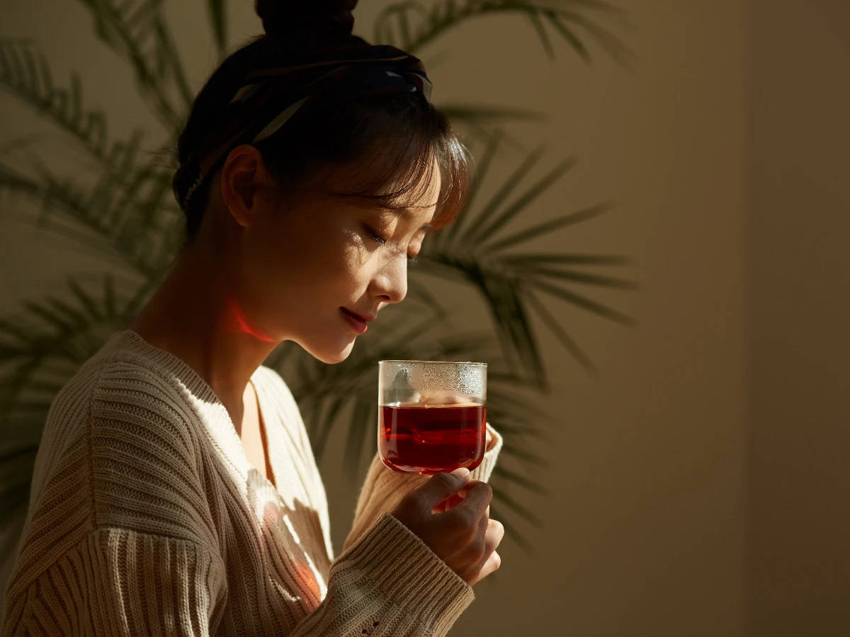 日本茶有許多不同種類,而當中最多人問的問題之一就是到底綠茶和抹茶有甚麼分別。