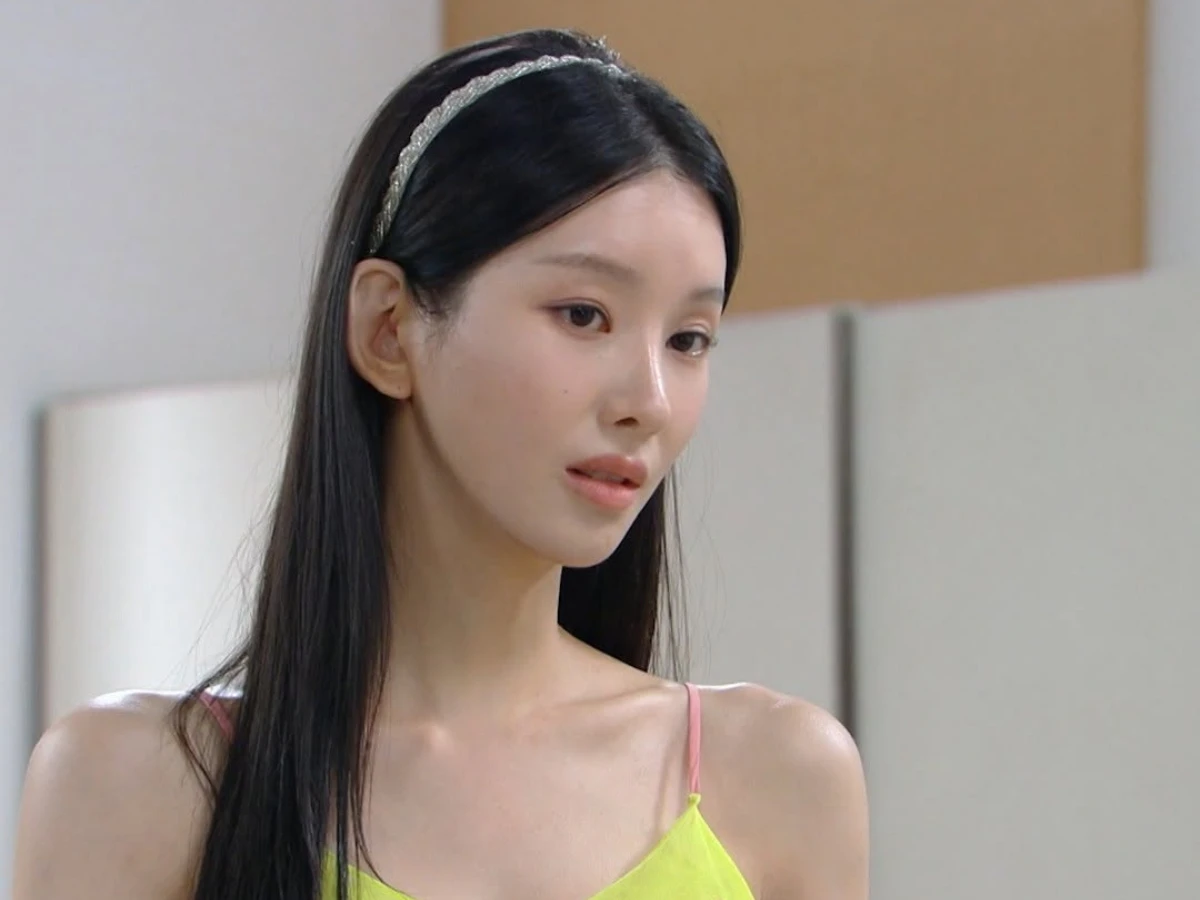 生肖虎女：子時 2300&ndash;0100