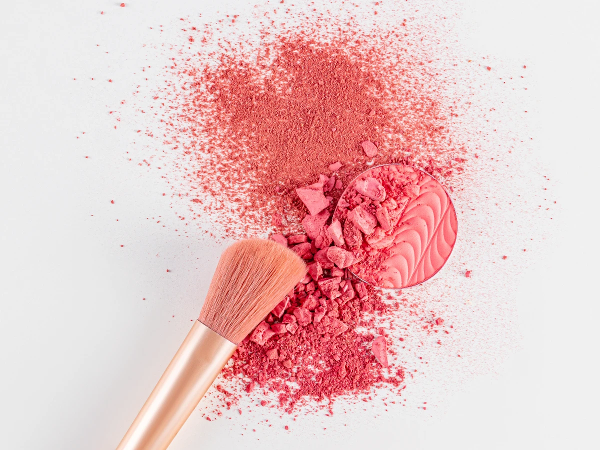 過量腮紅需要什麼?