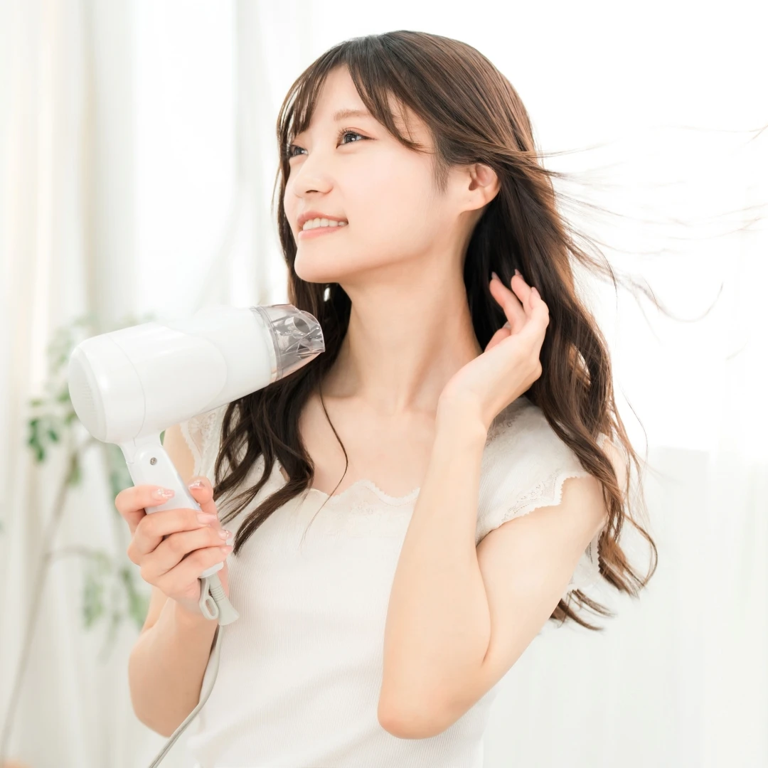 負離子吹風機推薦TOP18!修護毛躁、吹乾快,這款連女神柯佳嬿也愛用!