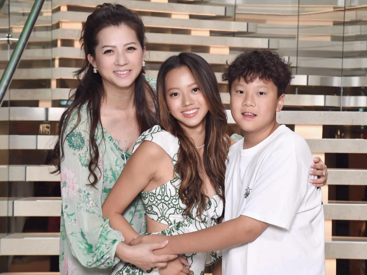 郭靜純舉家移民加拿大