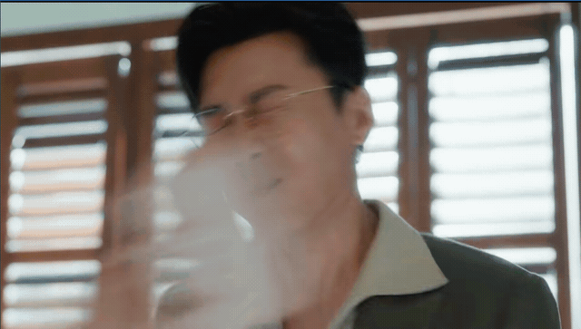 趙露思,許我耀眼,VERSACE,打人包