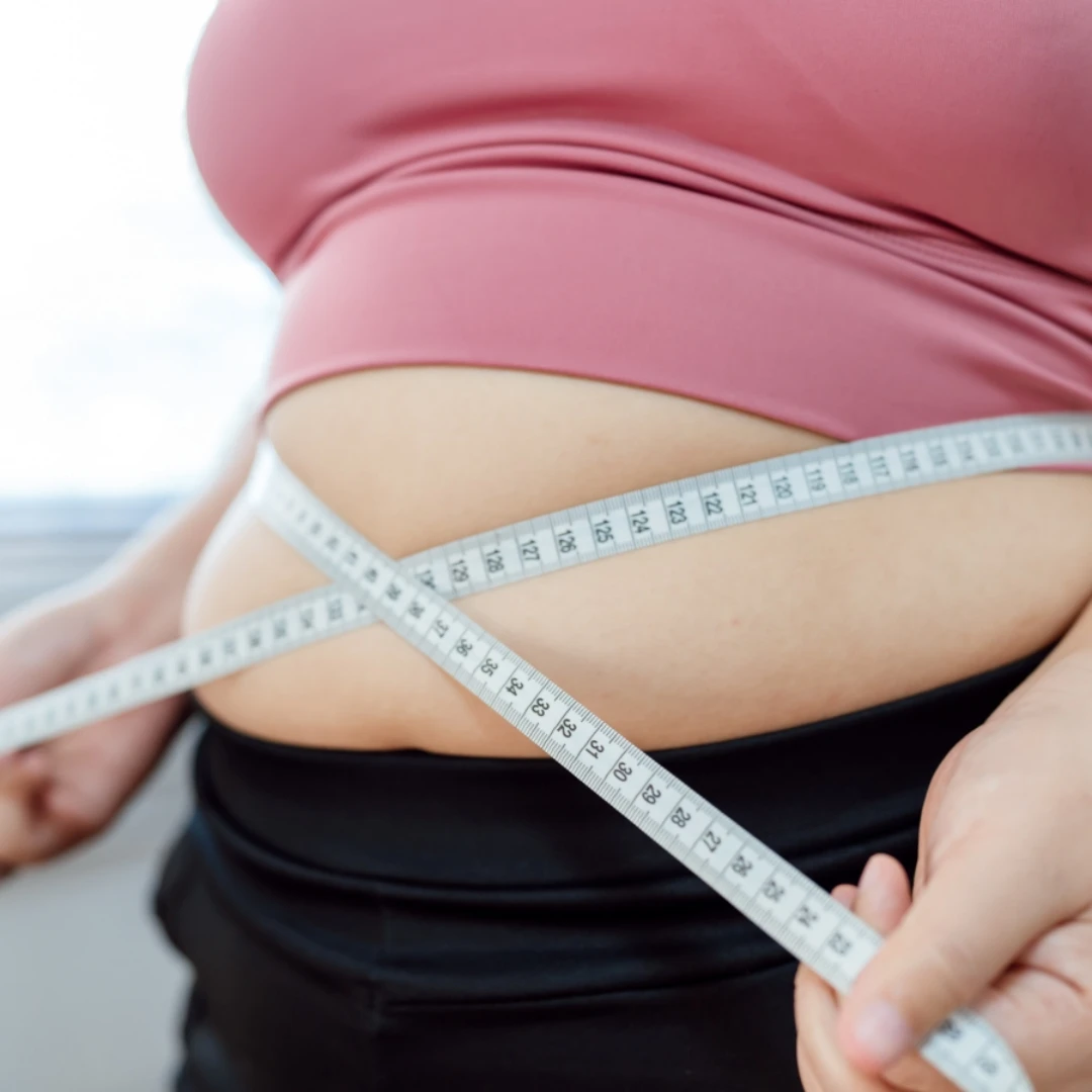 從5XL到S碼！42歲女「每天堅持1件事」104→53kg華麗逆襲，中年減肥不是「不可能任務」