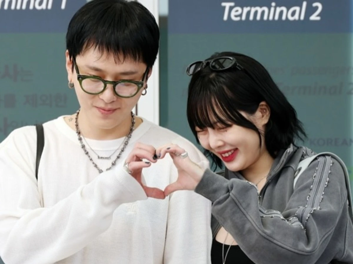 泫雅飛往新加坡演出「身材浮腫」遭疑懷孕