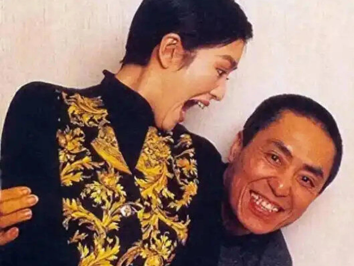 張藝謀因鞏俐另結新歡而和向太哭訴