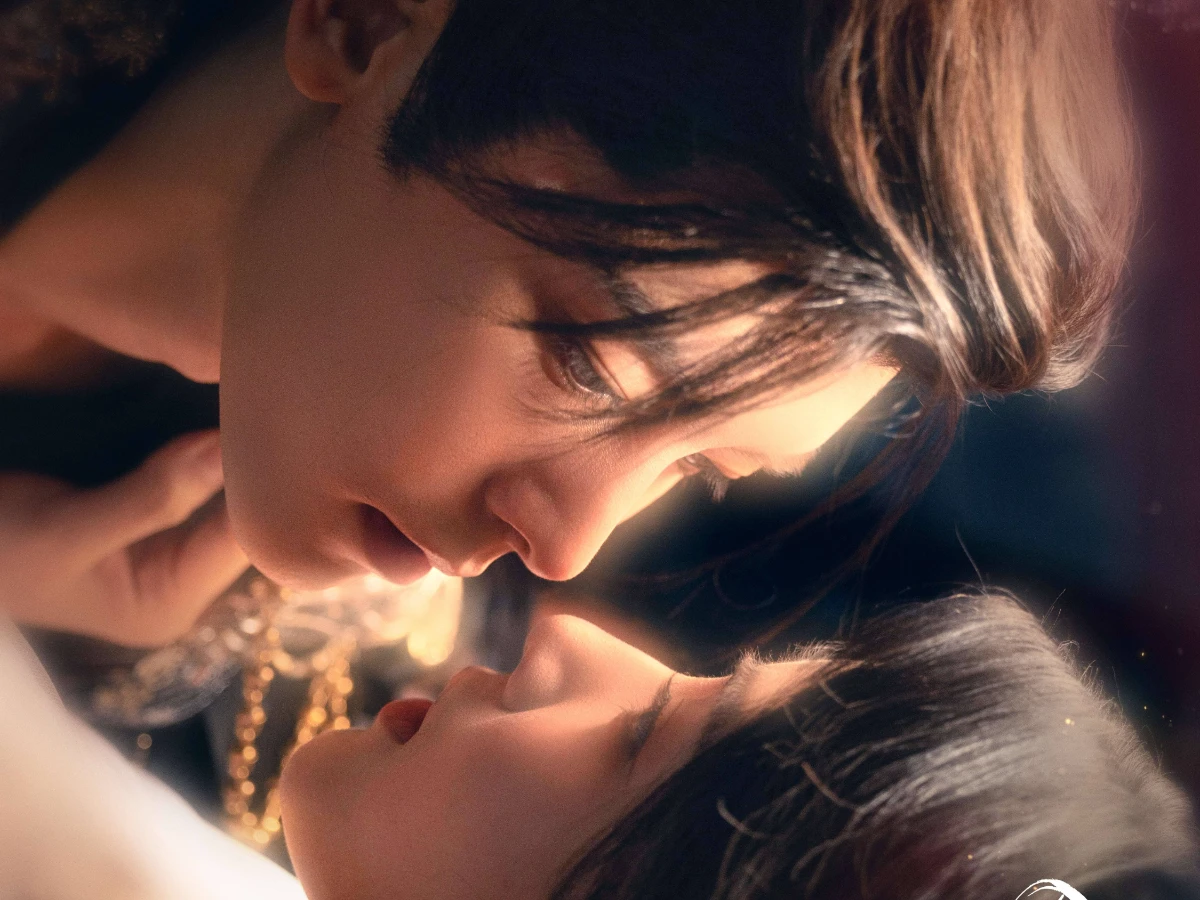 《入青雲》開播評價：開播即熱！侯明昊、盧昱曉「雙強CP」互動甜翻，反差萌愛成今秋最強話題