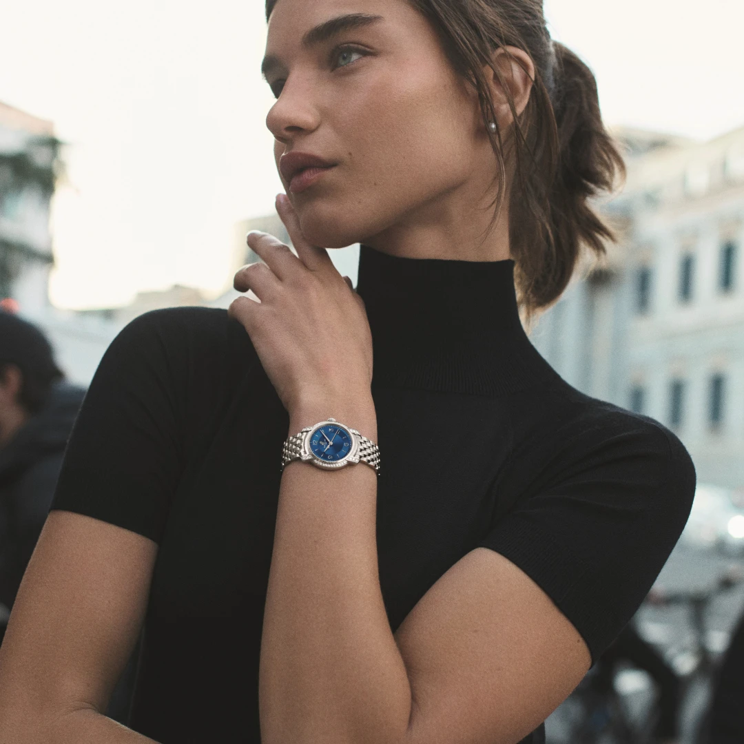 百年靈全新LADY PREMIER登場！輪廓、色彩和質感的極致呈現