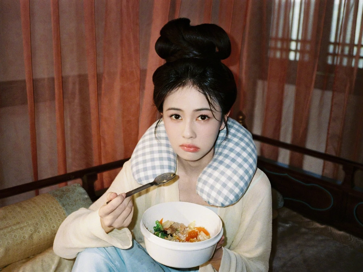 白鹿8月自爆患怪病