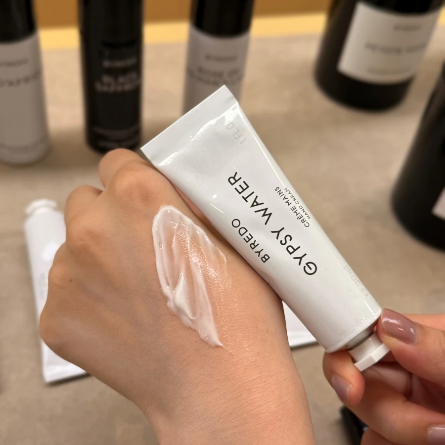 BYREDO必買推薦:莫哈維之影護手霜 BYREDO必買推薦:莫哈維之影護手霜