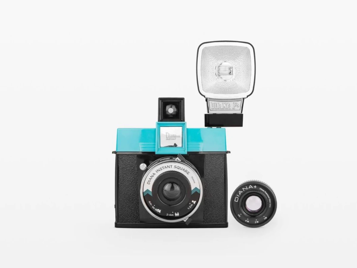 Diana Instant Square 方形即影即有相機連 Diana F_ 閃光燈及玻璃鏡頭套裝 
