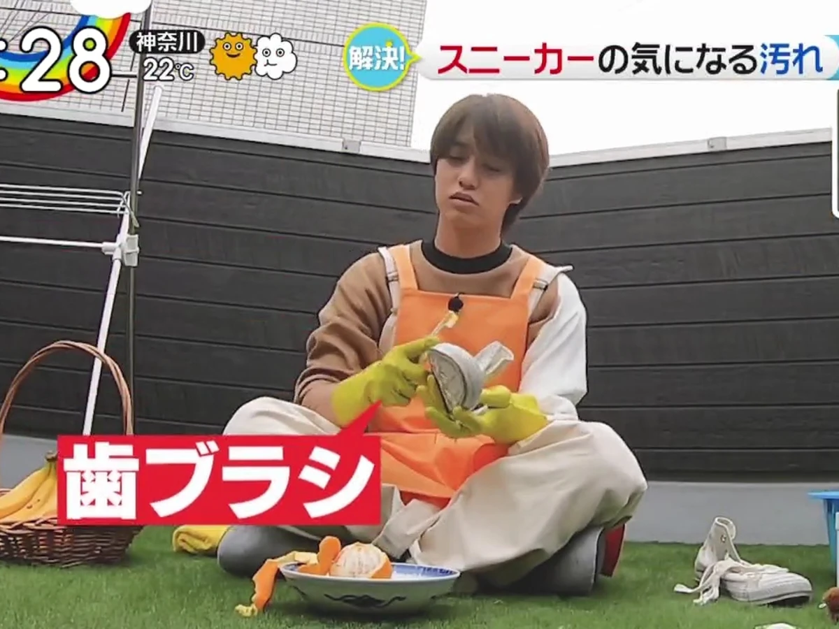 【2.5】然後用舊牙刷清除剩餘的污漬都會變得更輕鬆