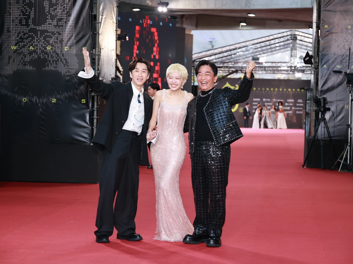 憲哥爆料現場狂虧：「沒想到你們真的走在一起！」