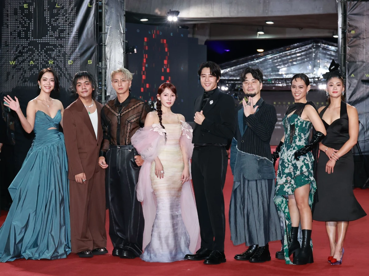 胡宇威、李霈瑜、楊奇煜、林莎、吱吱【郭芝吟】、文姿云、喬瑟夫、超認真少年／不在我的世界當勇者