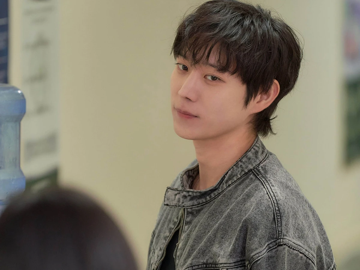 生肖雞：酉時（17:00–19:00）出生