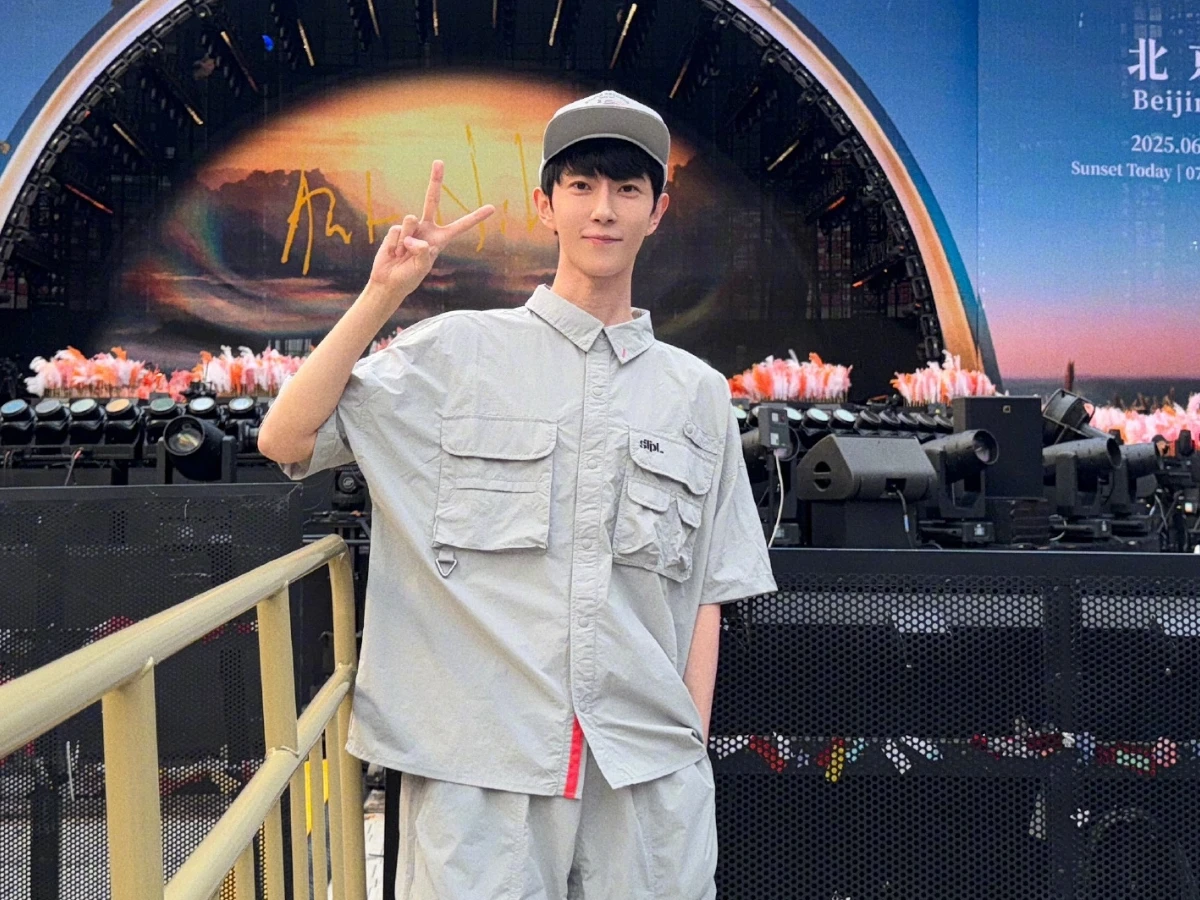 杜強旗下藝人多人非正常死亡