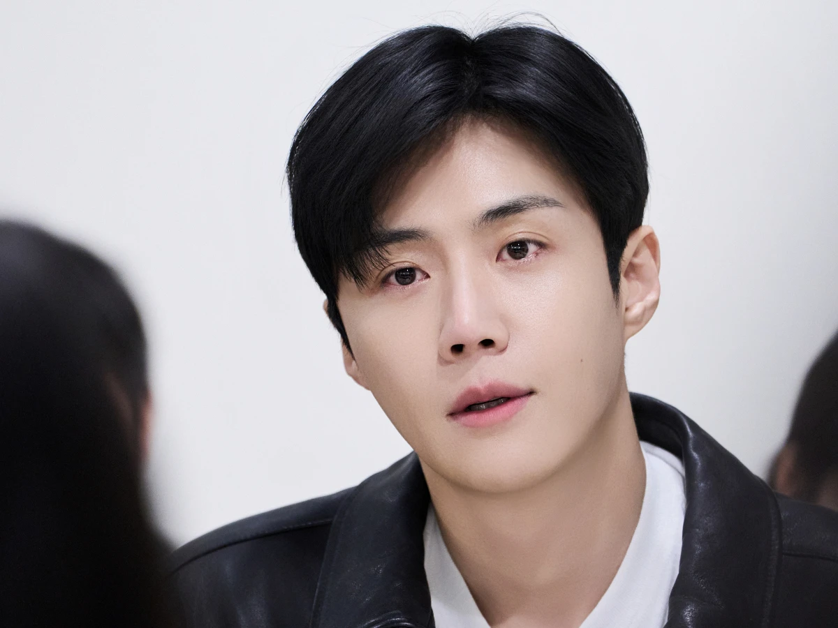 男主角：金宣虎 飾 尹以浩