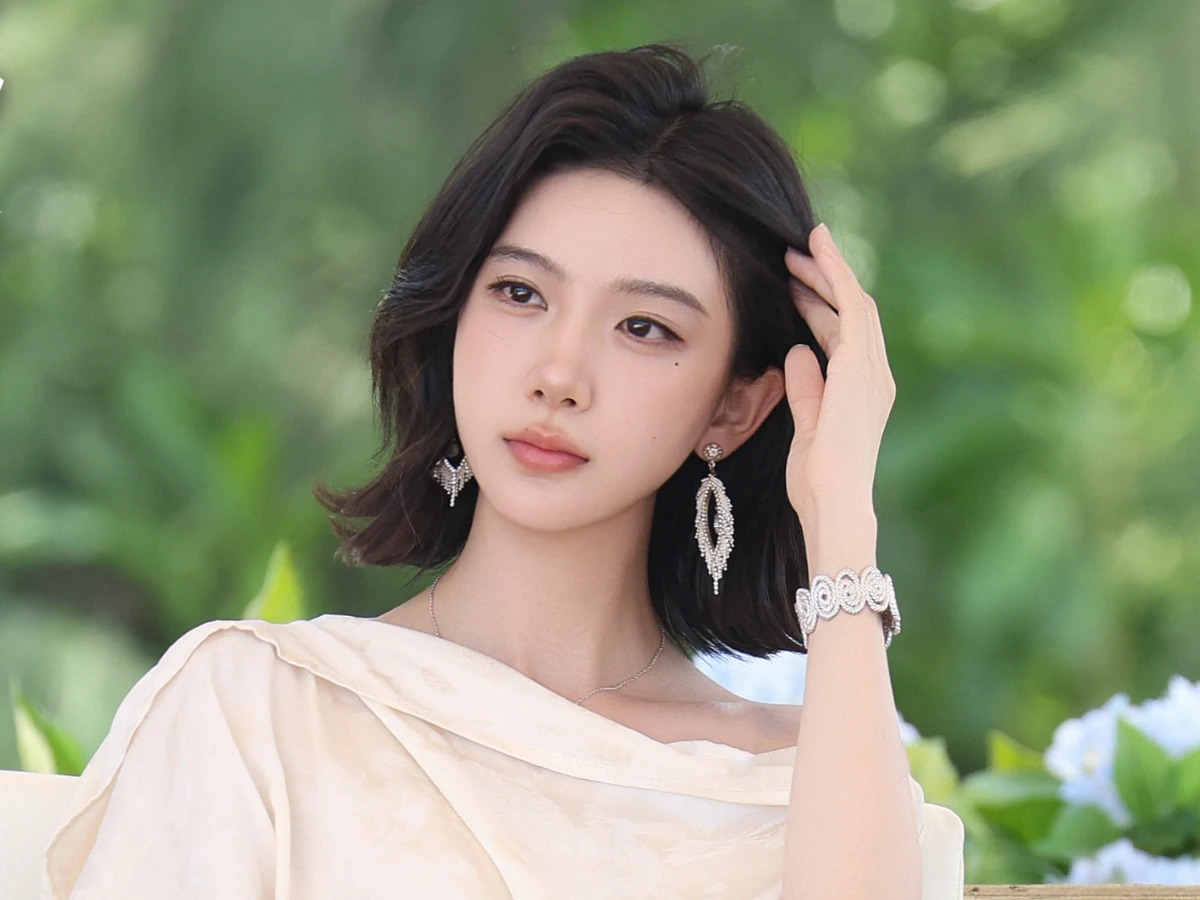 Threads公認「高智感美女」星座Top4!水瓶厭蠢只愛聰明人,「冠軍」清一色都是性感高冷的御姐