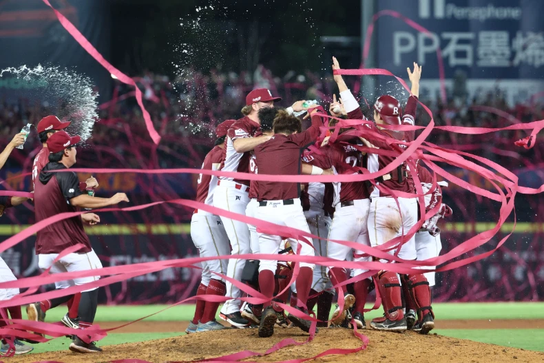 樂天桃猿奪冠 _5_