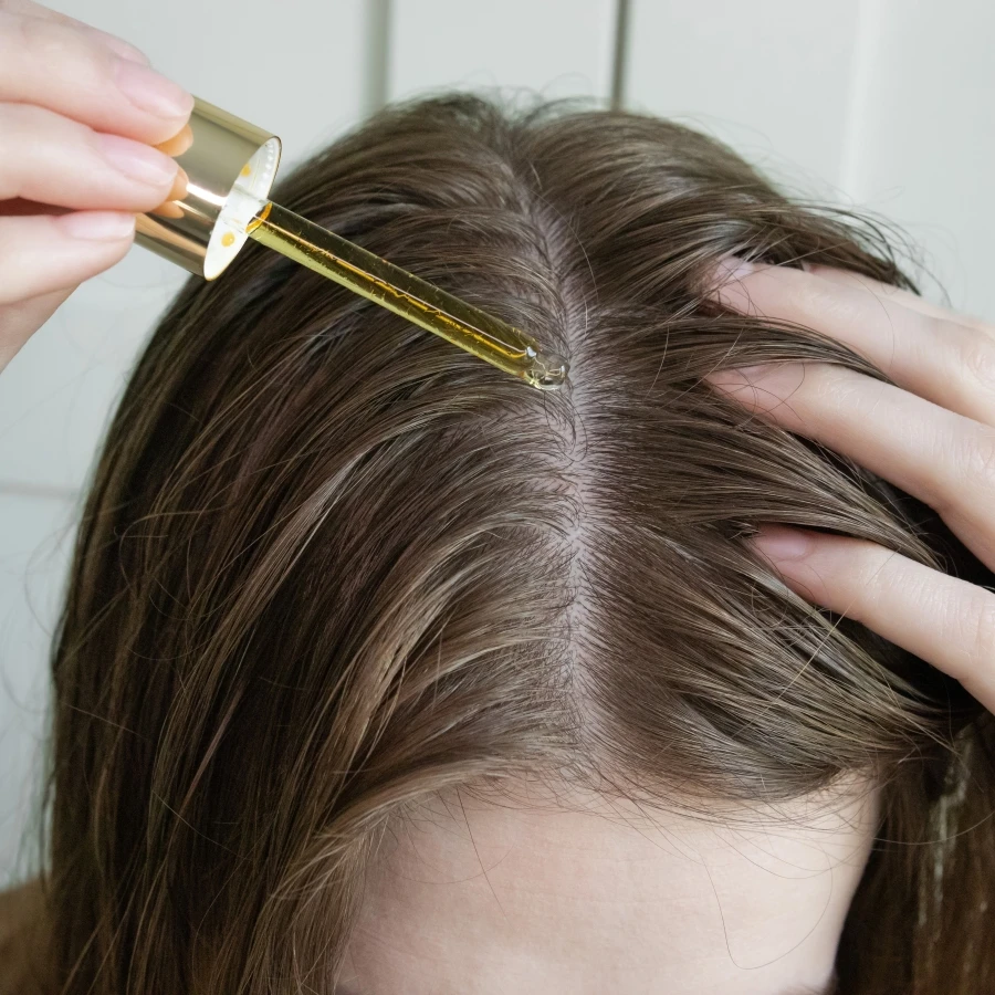 換季掉髮解決方法3:養髮液修護強韌根基 換季掉髮解決方法3:養髮液修護強韌根基