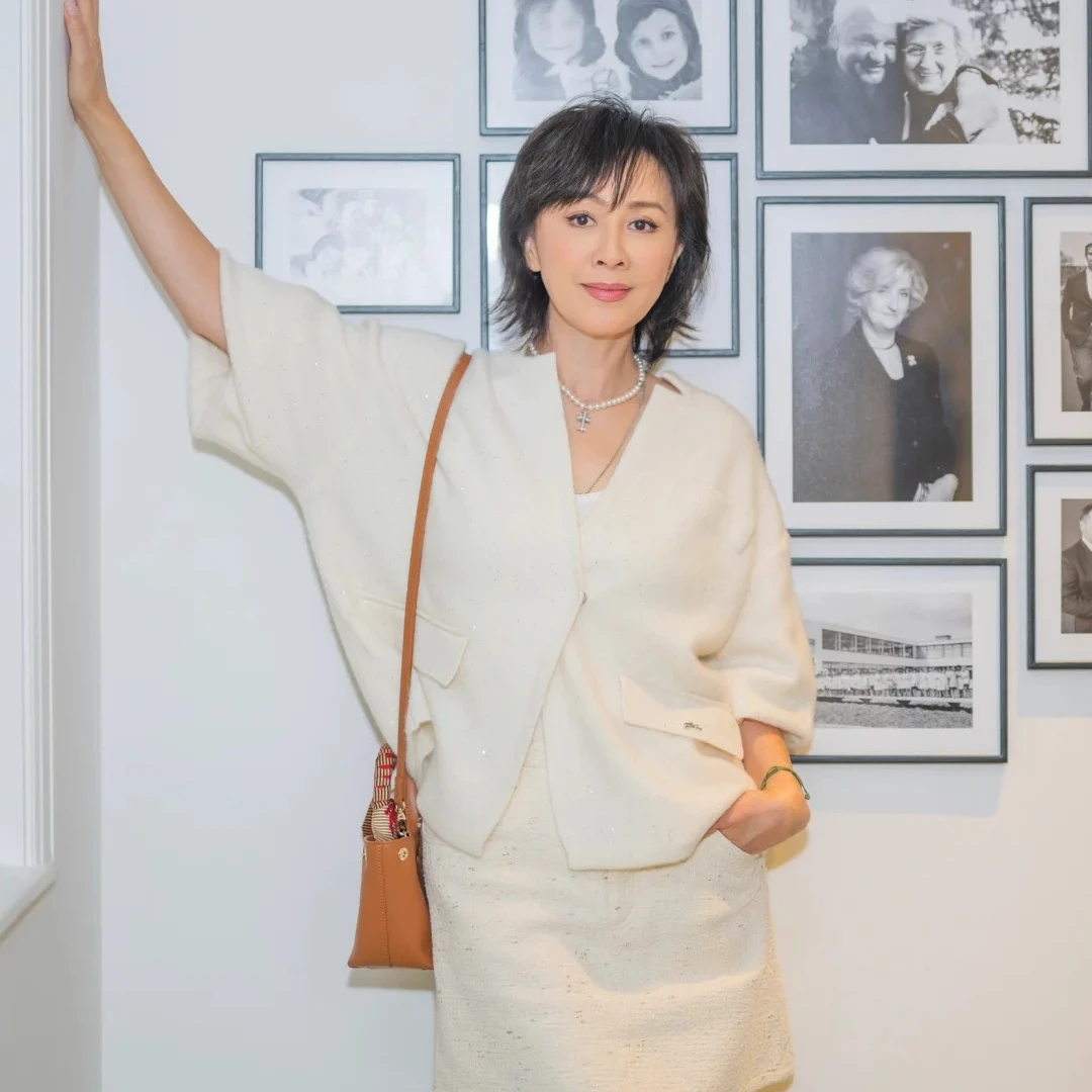 劉嘉玲也愛LONGCHAMP!輕奢竹節包2萬收同款,鍾麗緹拉小女兒跑趴曬神仙顏值