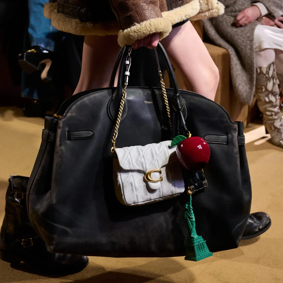 Lyst 「爆紅榜單」Top10!Coach「靜奢大包」實用耐看,這咖小眾品牌女星都在拿