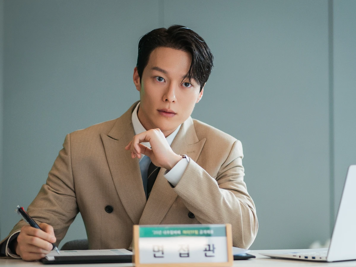 男主角：張基龍 飾 孔志赫