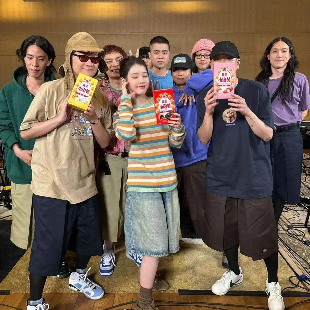 不只瘋「台灣LV包」日韓旅客來台最愛買「這雙鞋」代購10倍價，義美小泡芙也熱銷