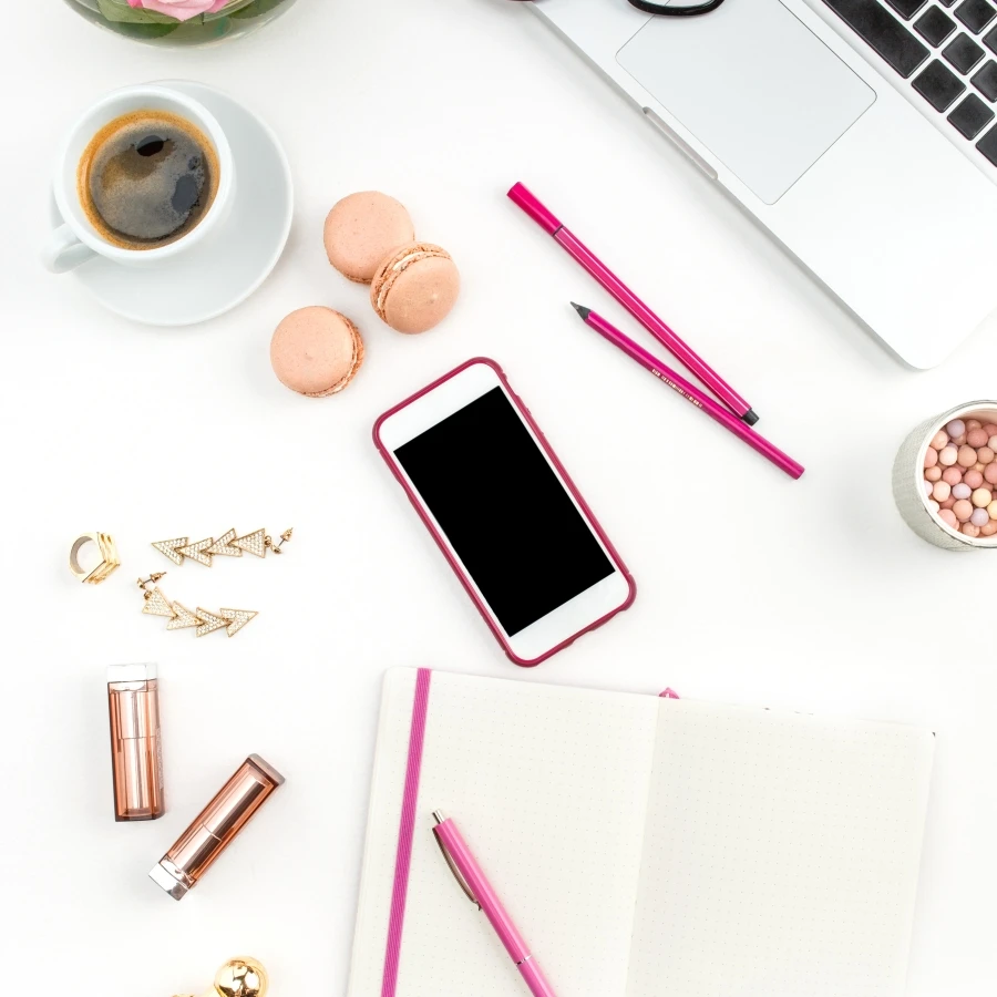 過期口紅妙用：拍攝道具或色彩修飾筆