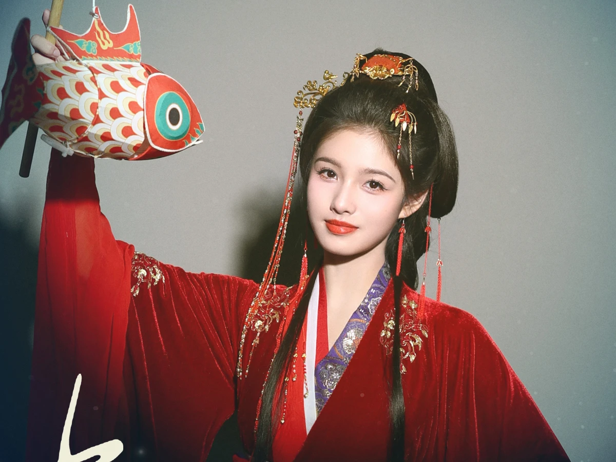 女主角：艾米 飾 謝嘉魚