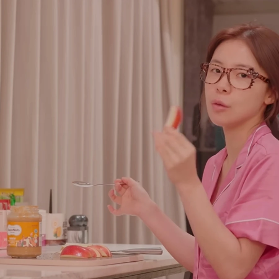 李多慧瘦身秘訣：自製減肥早餐「蘋果_無糖花生醬」