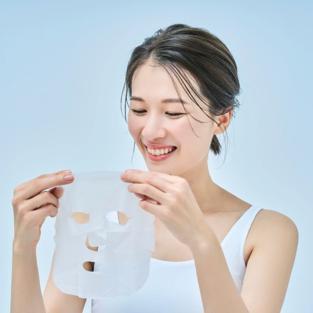 2025最強抗老面膜推薦!敷完像被拉提過,緊緻小V臉超有感!