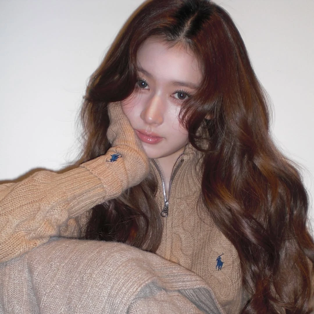 2026 女生長髮造型推薦!5大韓系歐逆最愛「燙髮趨勢」公開,富貴千金捲穩坐榜首