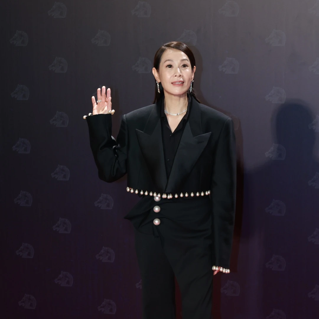 金馬62/劉若英56歲狀態封神:多年堅持1習慣,不垮臉還神回春,網友:最強凍齡女神!