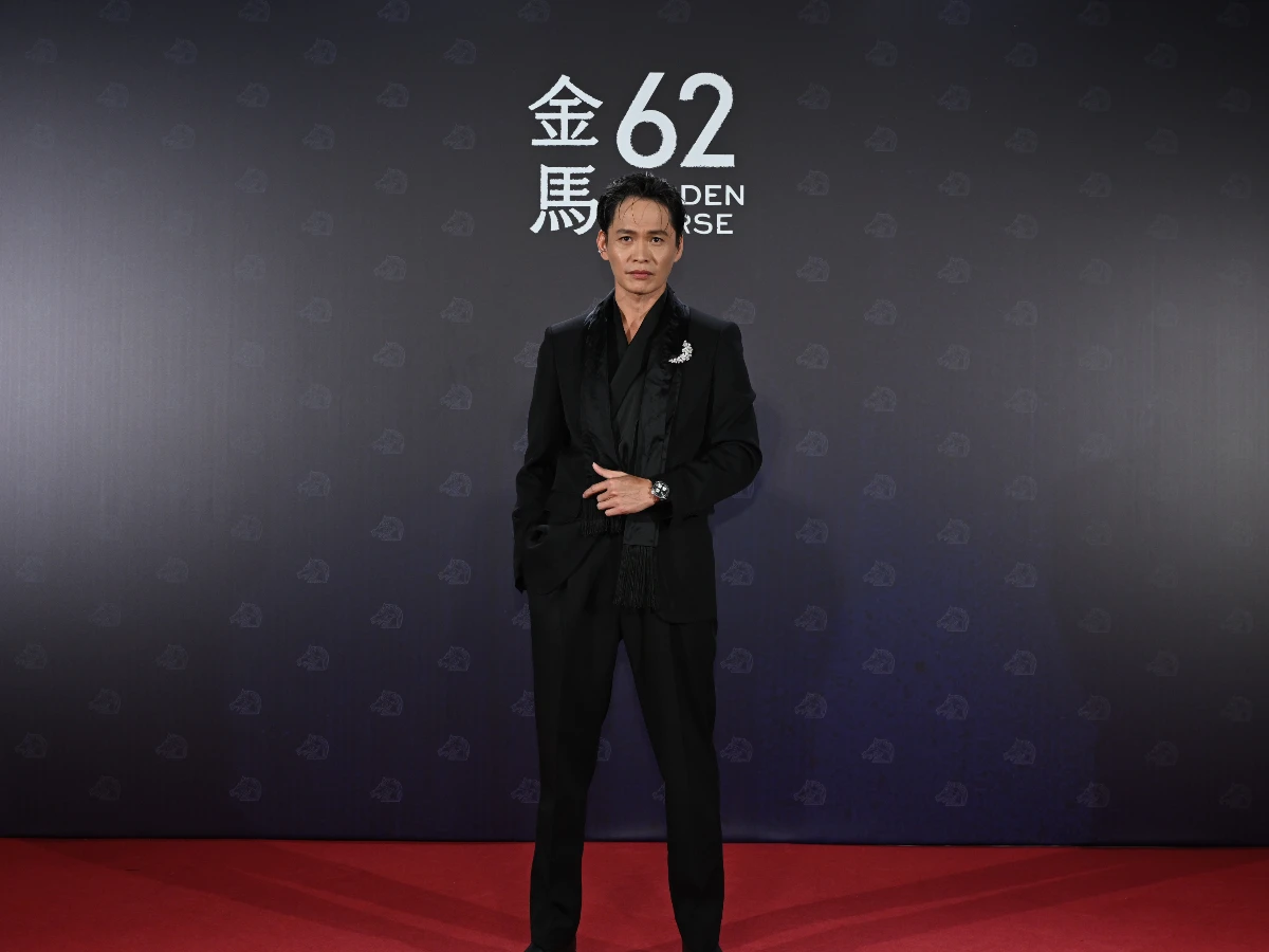 黃鐙輝《左撇子女孩》