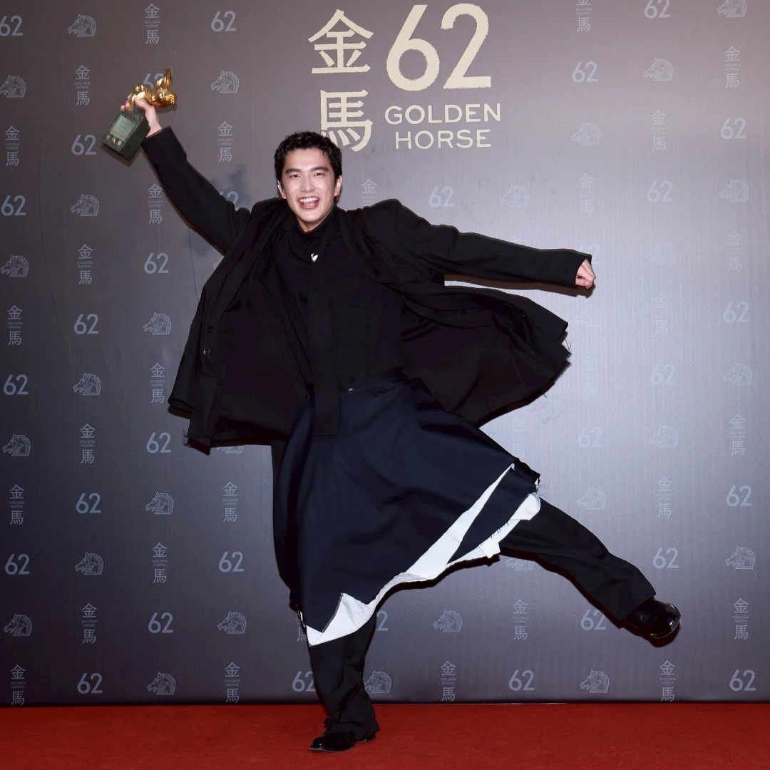 金馬62/曾敬驊《我家的事》奪下「最佳男配角」!哭到啜泣訴感謝