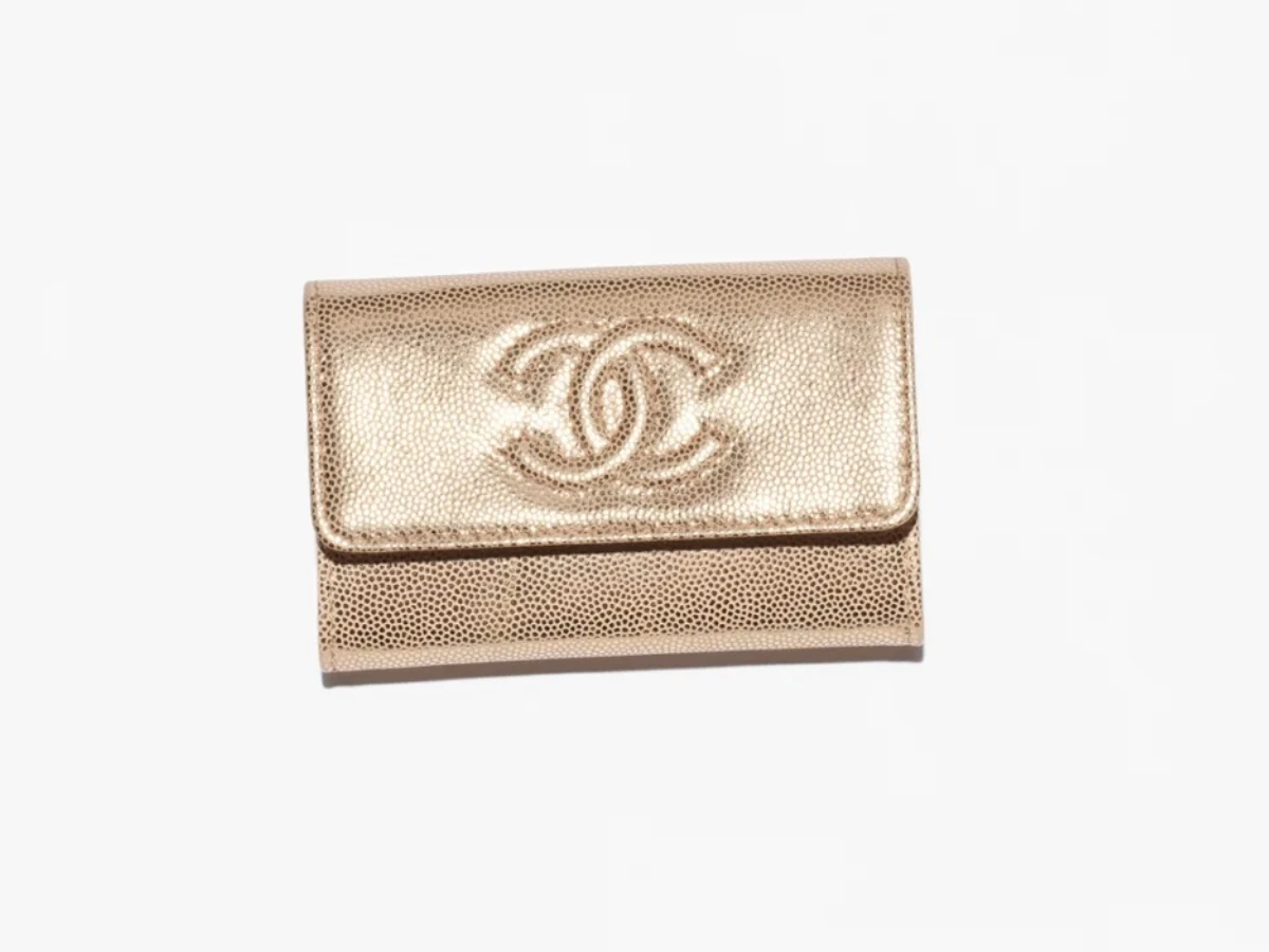 CHANEL 口蓋卡片夾，NT.20,000