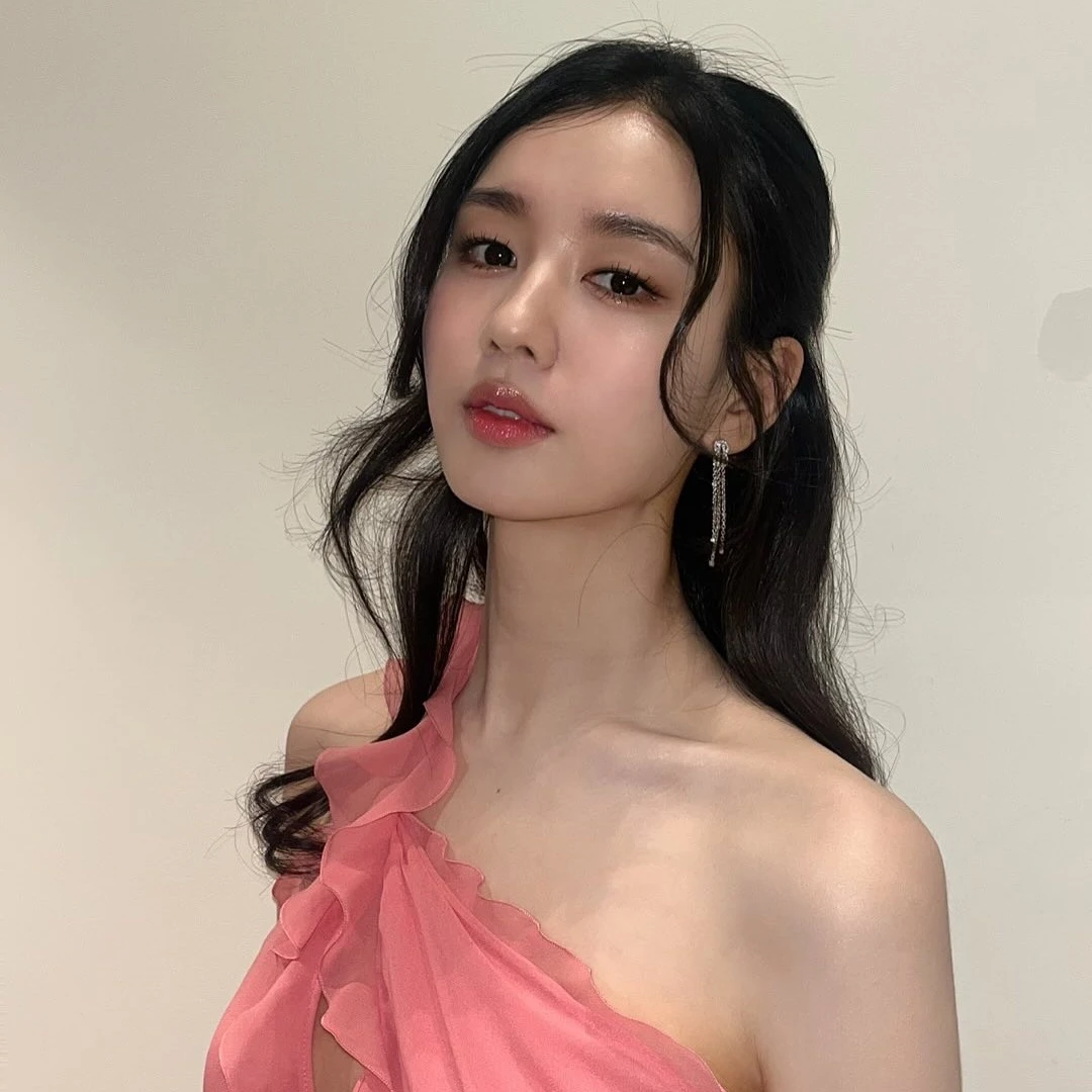 《一吻爆炸》安恩真瘦到認不出！包子臉變瓜子臉，靠「紫菜包飯＋1物」直接瘦一大圈！